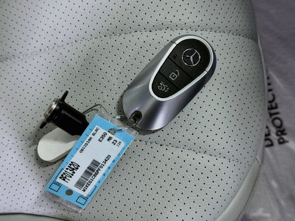 Certified 2023 Mercedes-Benz EQE 350+ 4MATIC Sedan image 39