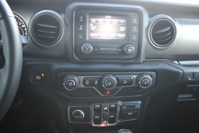 Used 2019 Jeep Wrangler Unlimited Sport S AWD/4WD image 4