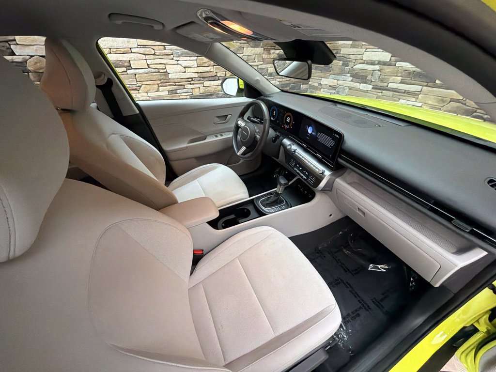 Used 2024 Hyundai Kona SEL FWD image 32