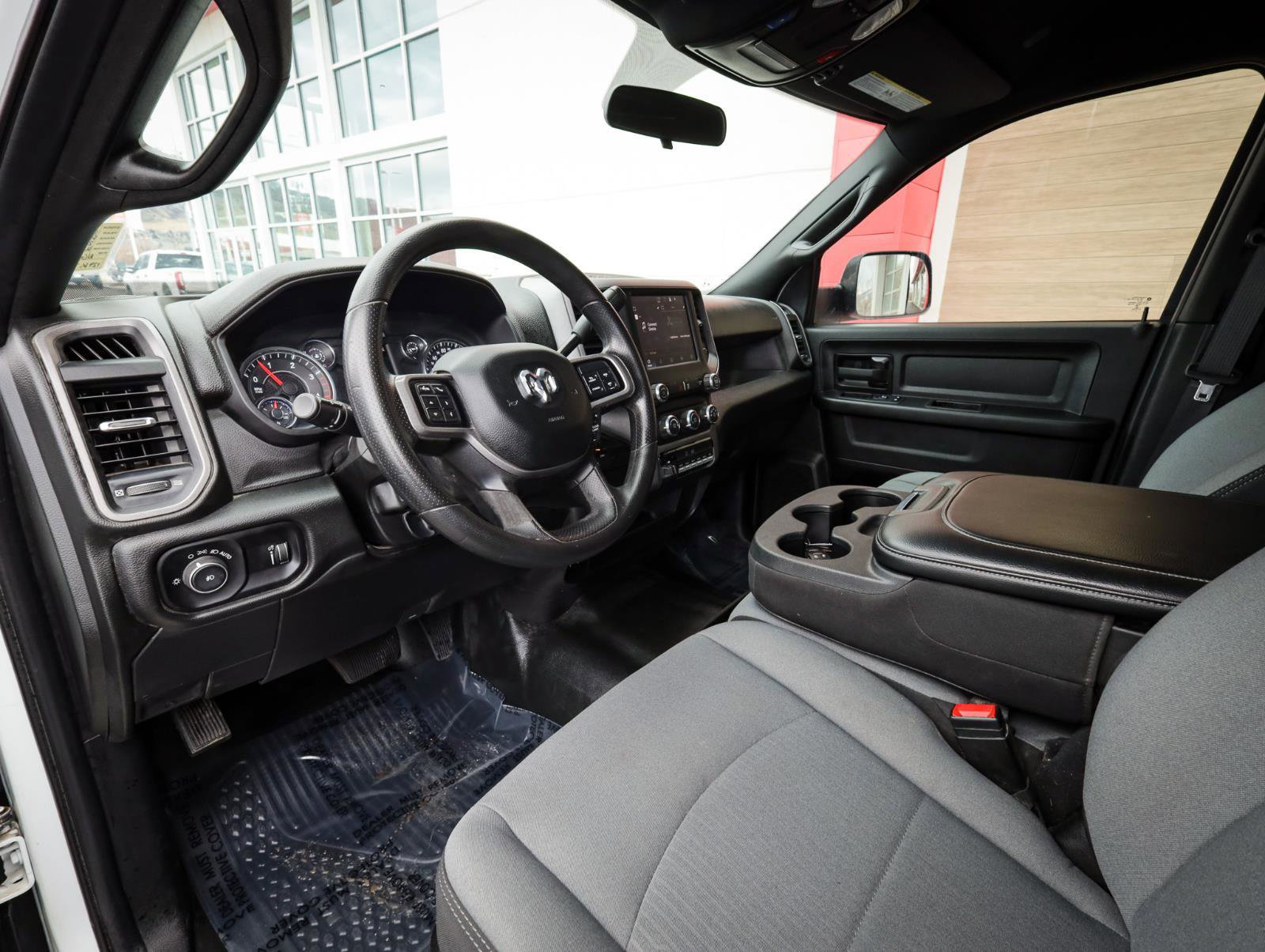 Used 2022 RAM 3500 Tradesman w/ Chrome Appearance Group image 12