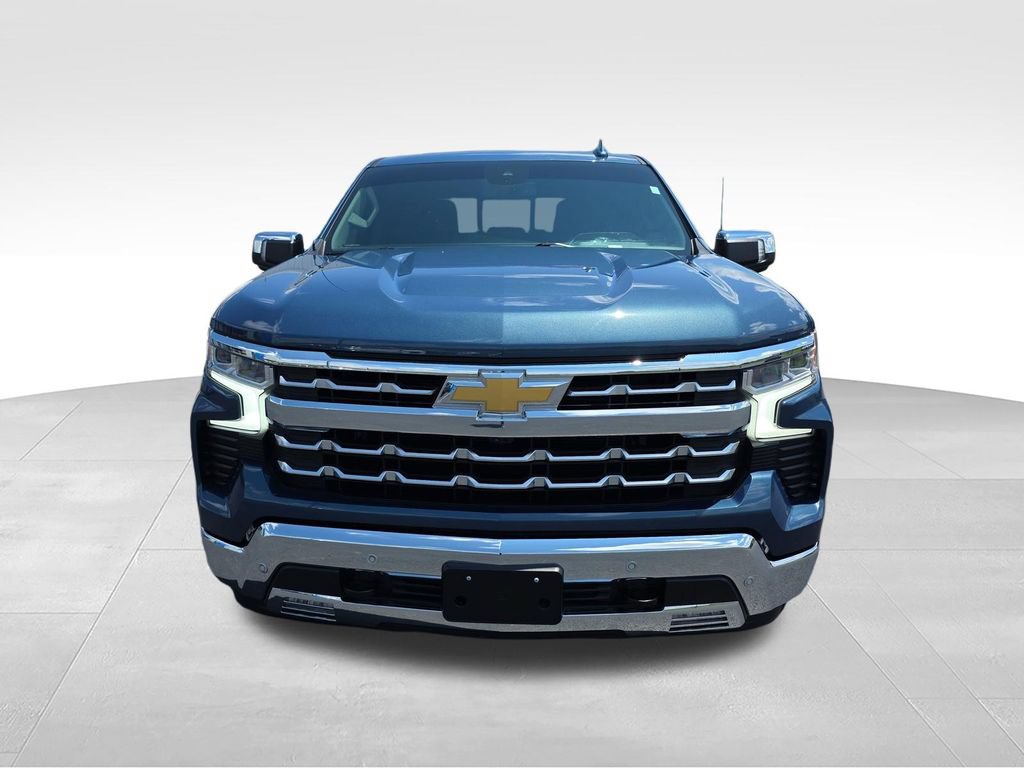 Used 2024 Chevrolet Silverado 1500 LTZ w/ LTZ Premium Package AWD/4WD image 8