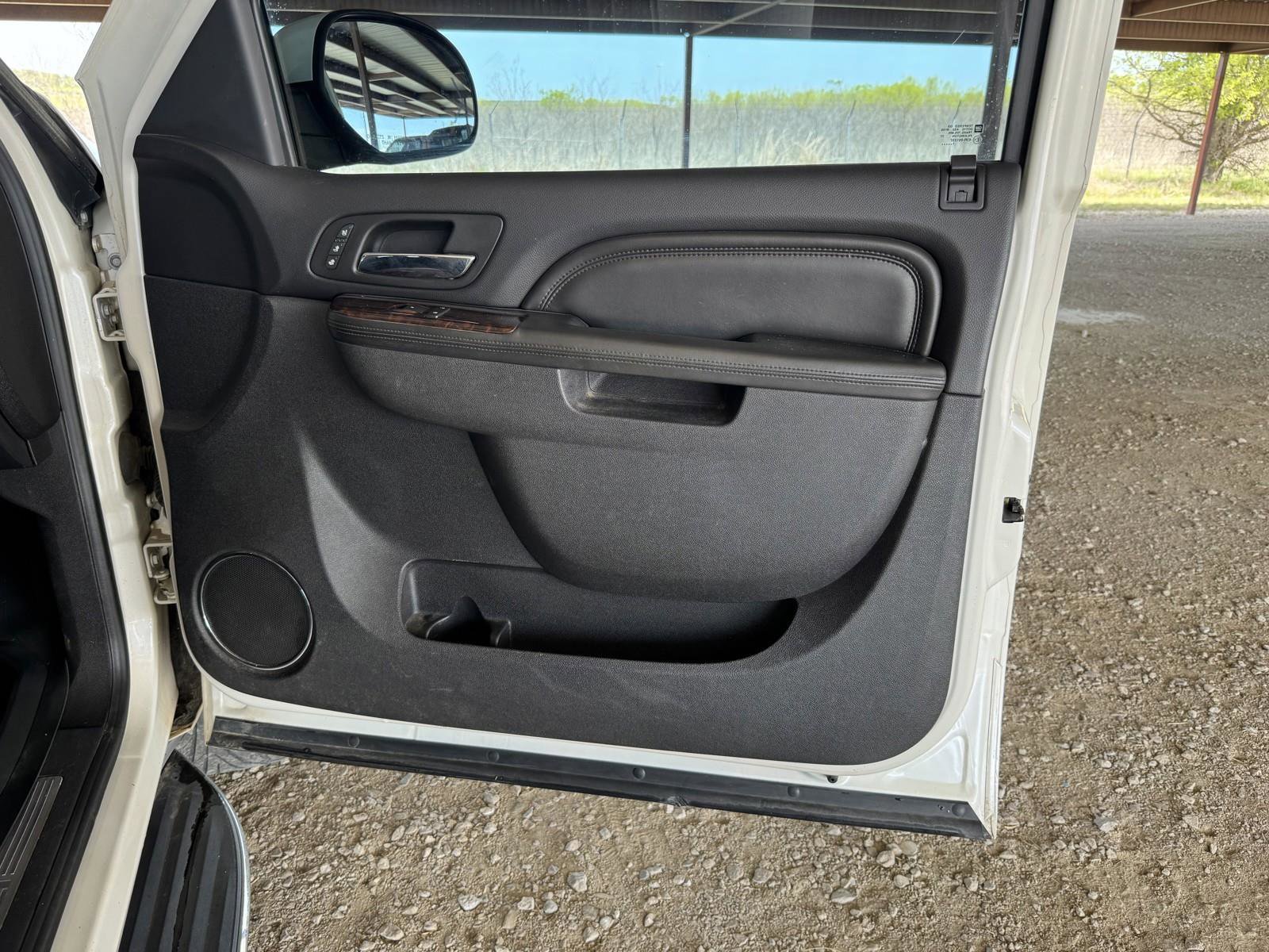 Used 2012 GMC Yukon Denali image 38