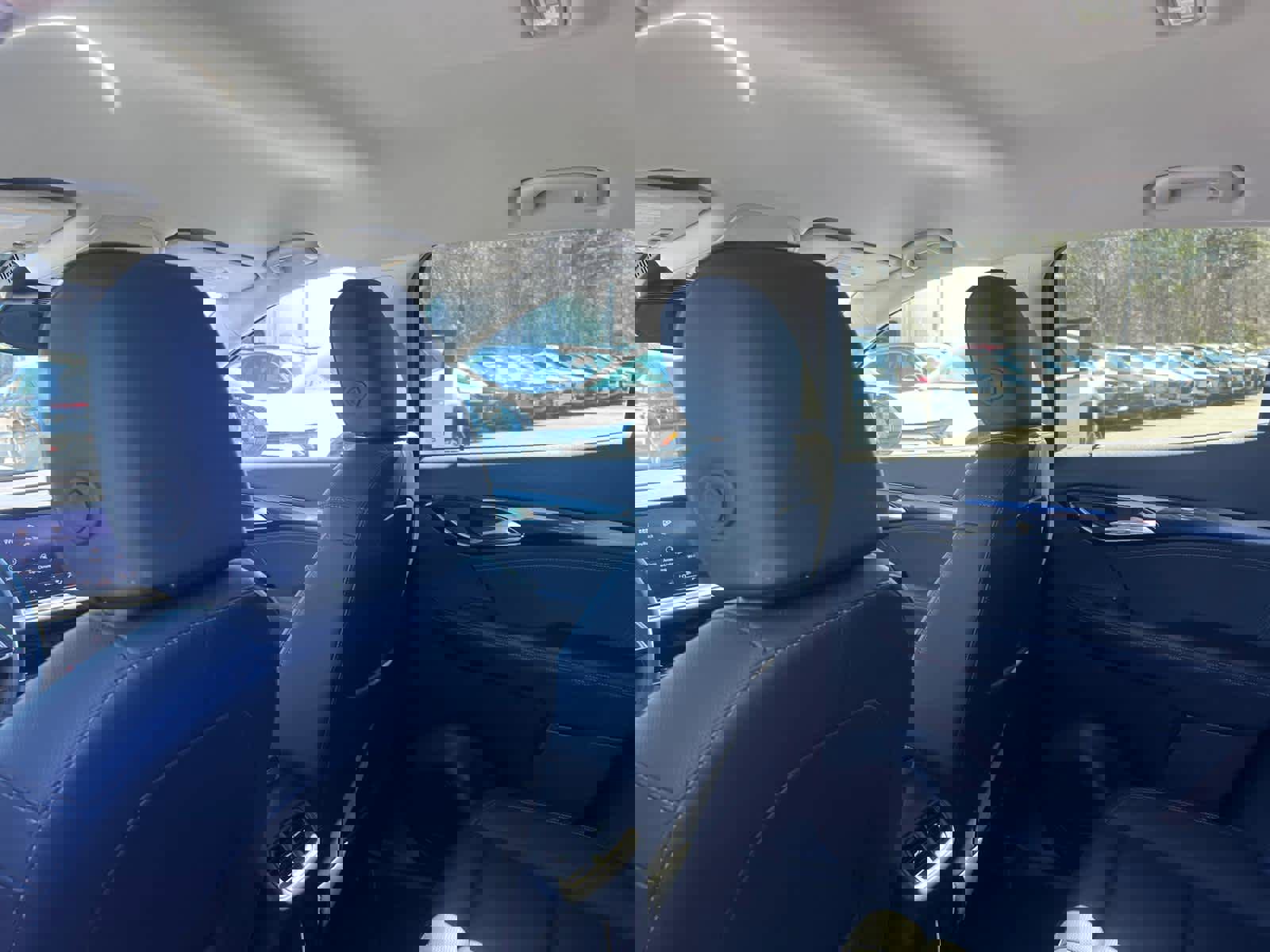 Certified 2025 Buick Envision Preferred image 32