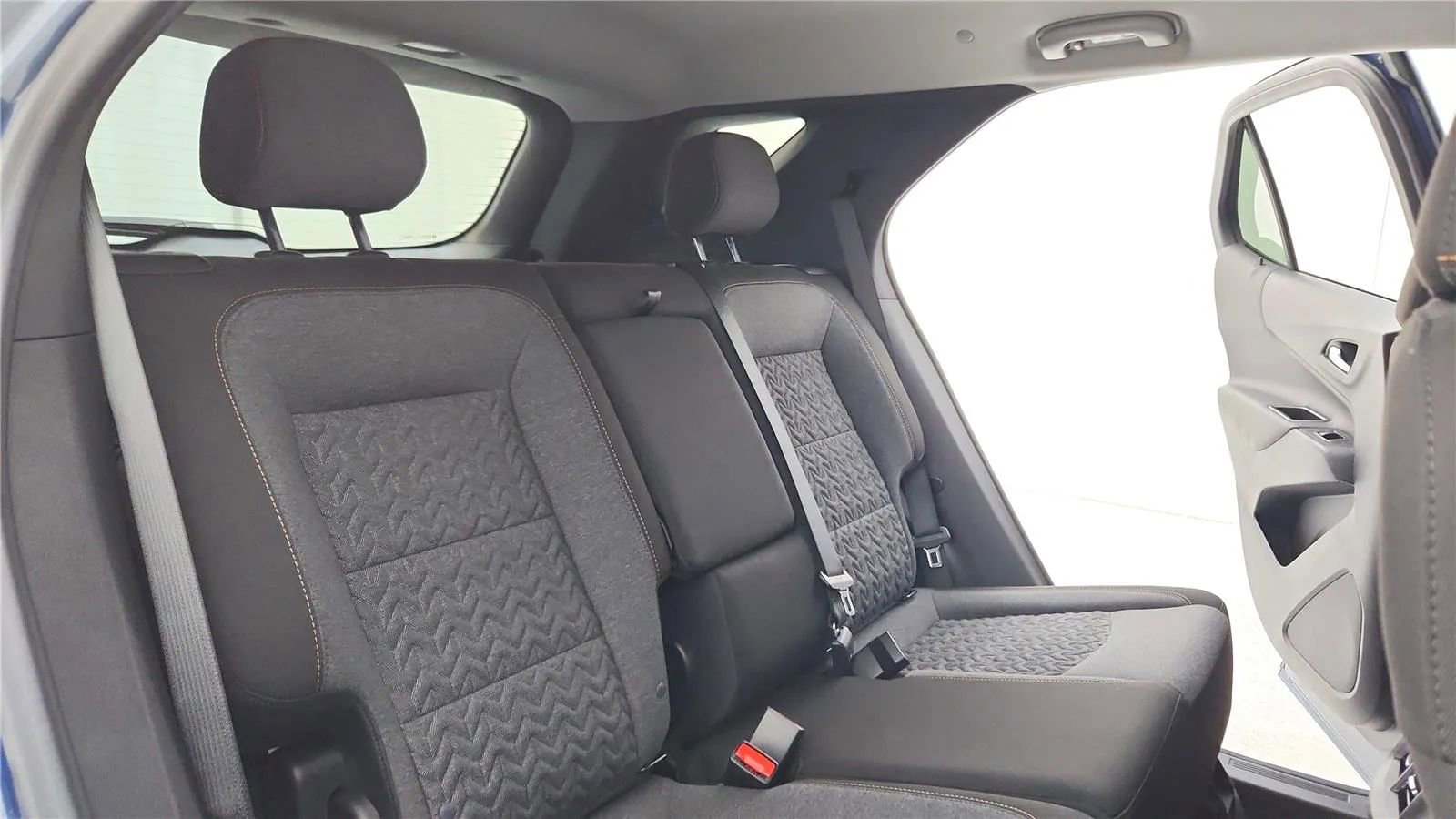 Used 2024 Chevrolet Equinox LT FWD image 55