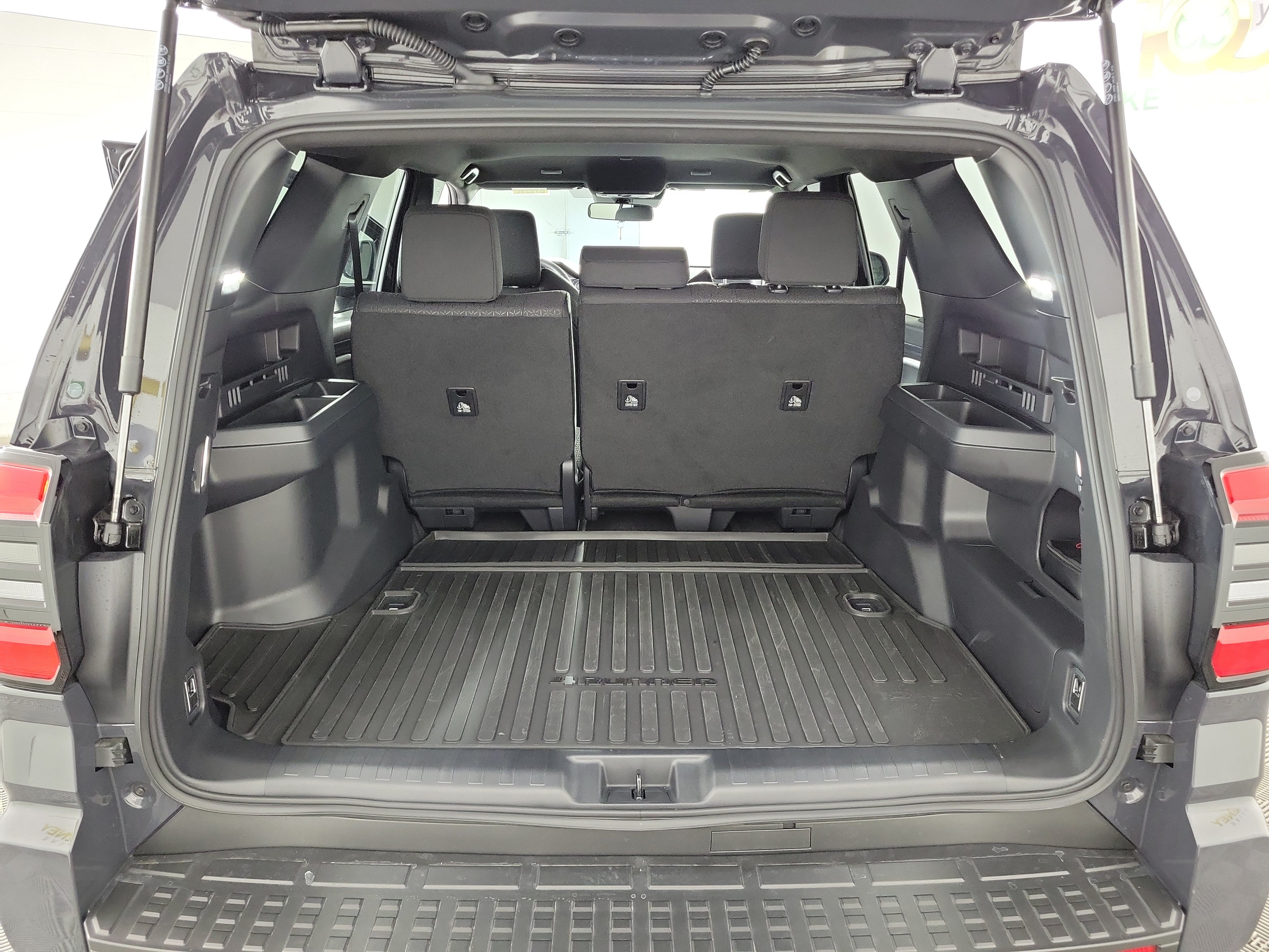 Used 2026 Toyota 4Runner SR5 AWD/4WD image 23