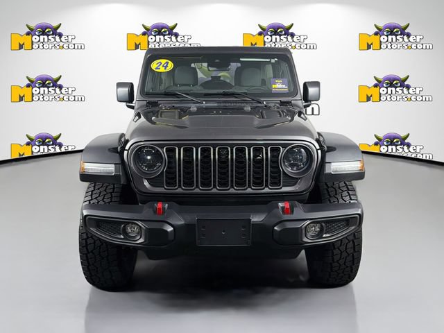 Used 2024 Jeep Wrangler Unlimited Rubicon w/ Dual Top Group AWD/4WD image 2