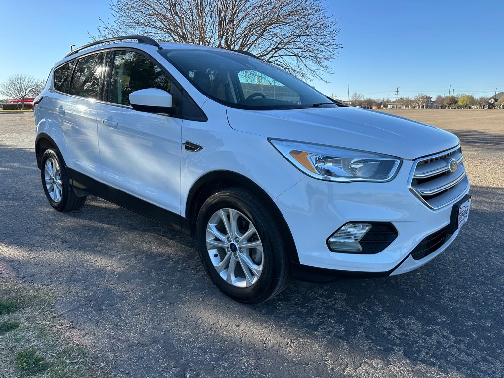 Used 2019 Ford Escape SE image 3