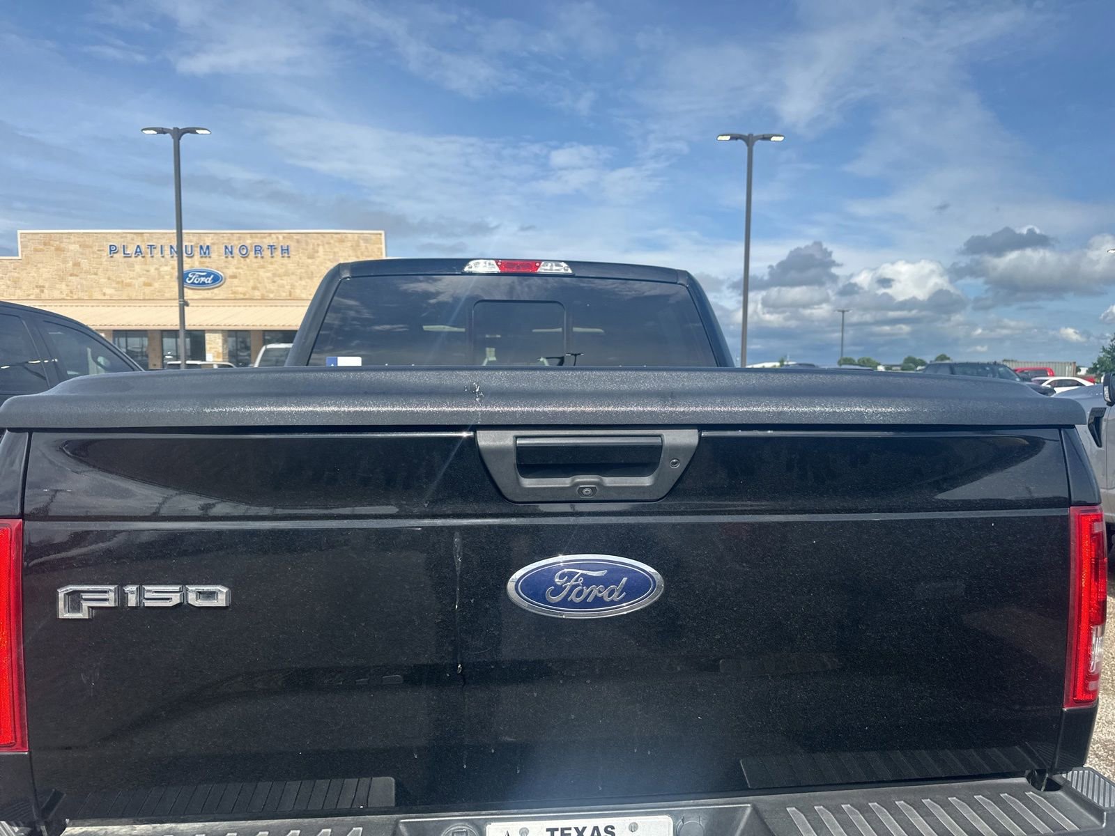 Used 2016 Ford F150 XLT w/ Equipment Group 302A Luxury RWD image 4