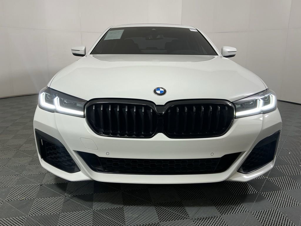 Used 2023 BMW 540i w/ M Sport Package image 3