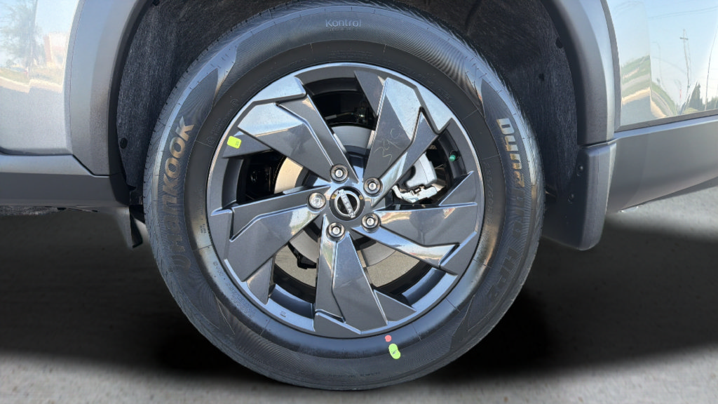 New 2026 Nissan Rogue SV AWD/4WD image 15