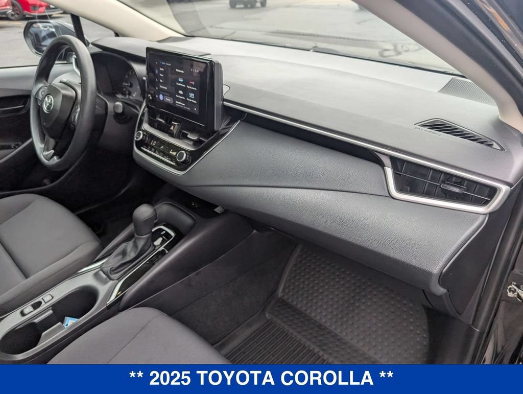 Used 2025 Toyota Corolla LE w/ LE Premium Package FWD image 39