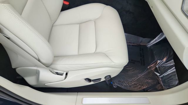 Used 2023 Volvo XC60 B5 Plus w/ Climate Package image 23