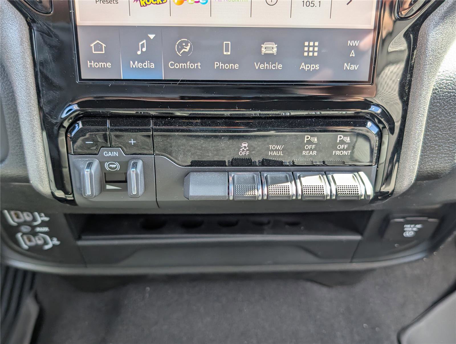 New 2026 RAM 3500 Tradesman image 19