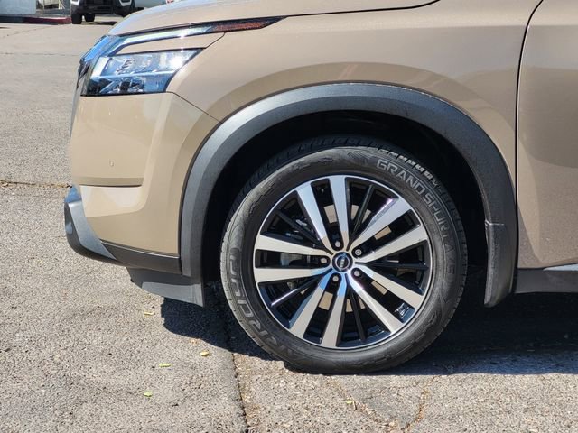 Certified 2023 Nissan Pathfinder Platinum w/ Cargo Package image 6