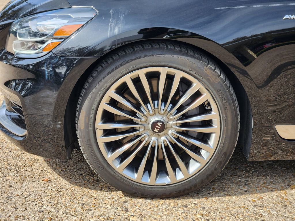 Used 2019 Kia K900 Luxury image 10