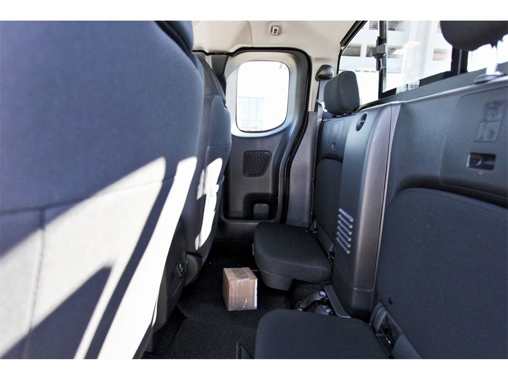 Certified 2024 Nissan Frontier SV w/ SV Convenience Package image 10
