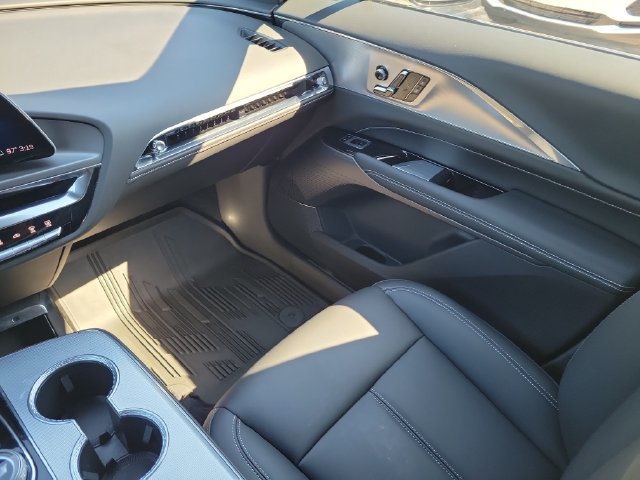 Certified 2024 Cadillac Lyriq Tech AWD/4WD image 13