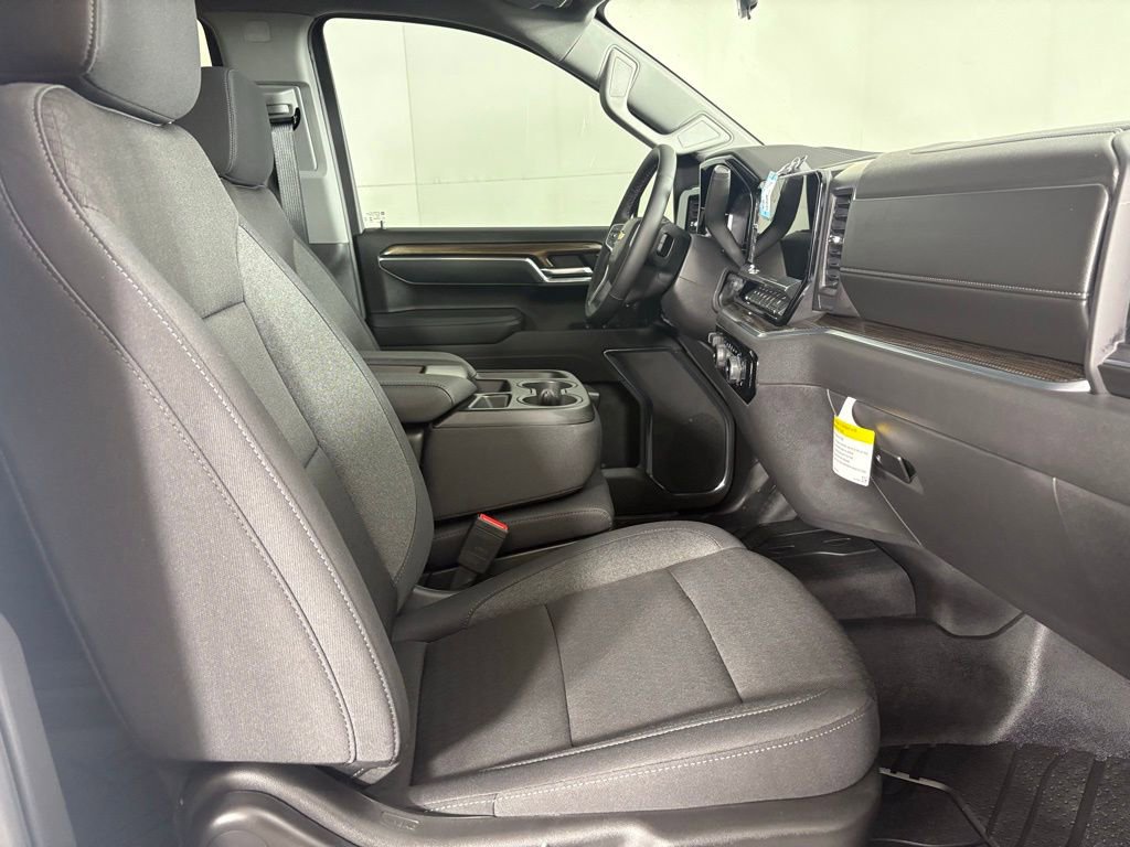 Used 2025 Chevrolet Silverado 1500 LT w/ Safety Package image 17