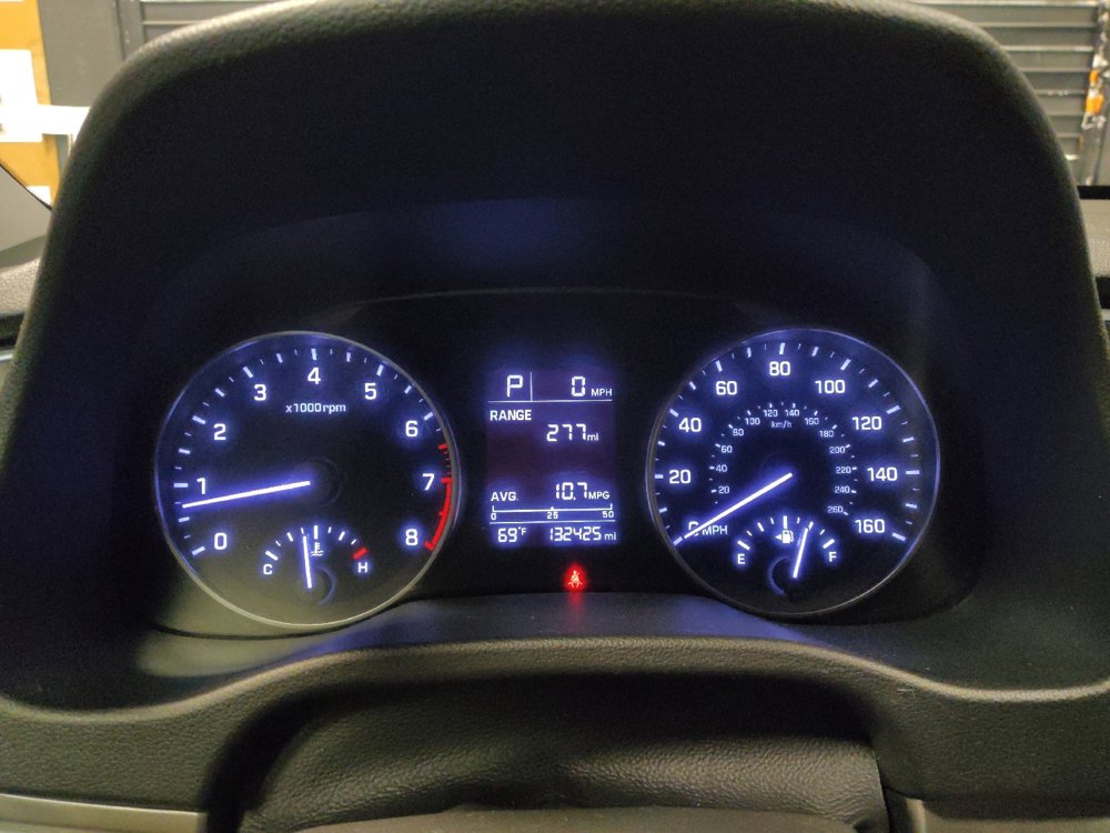 Used 2017 Hyundai Elantra SE image 23