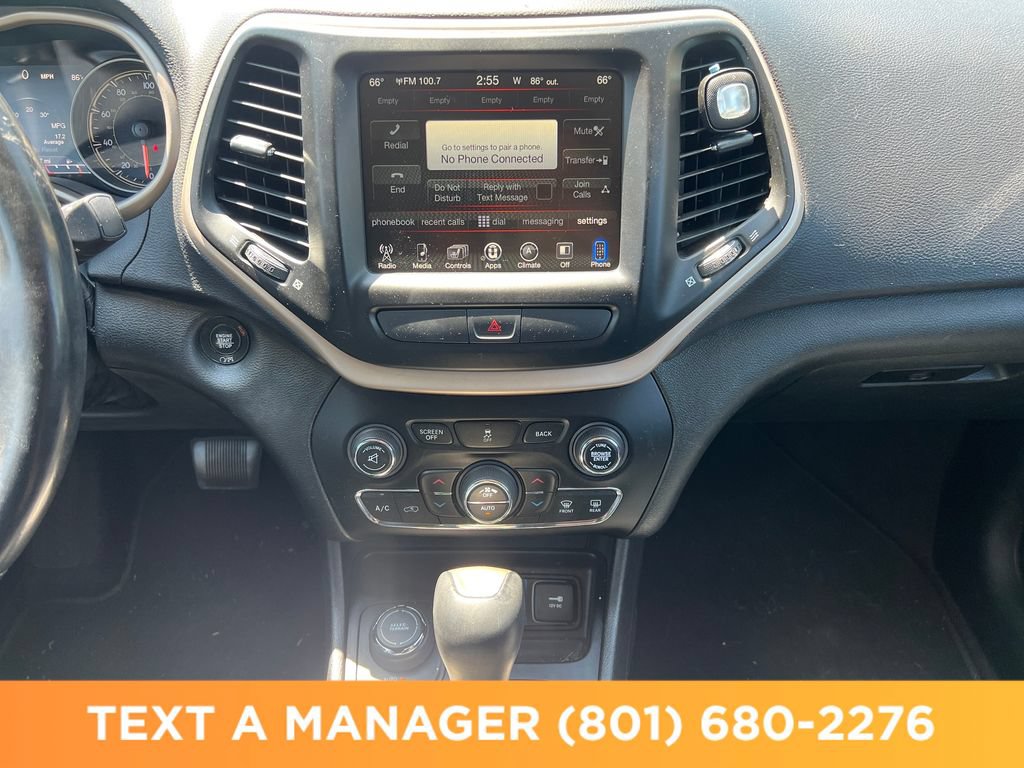 Used 2017 Jeep Cherokee Limited AWD/4WD image 20