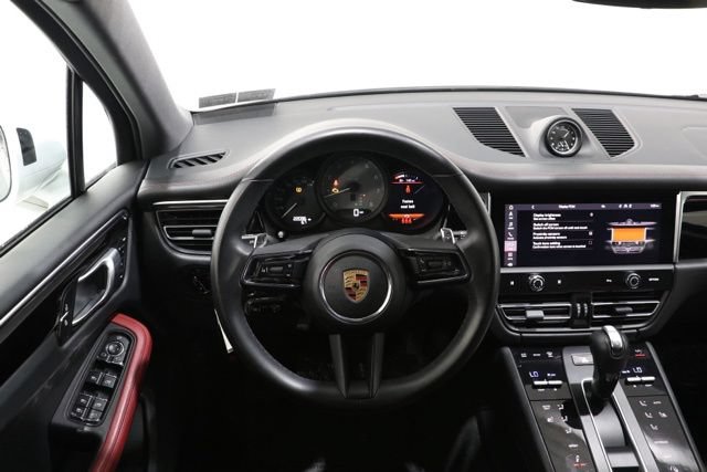 Used 2023 Porsche Macan S AWD/4WD image 11