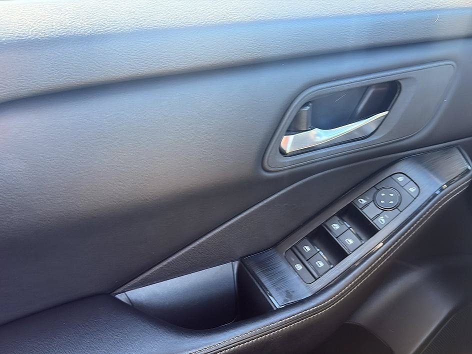 Certified 2025 Nissan Rogue SV AWD/4WD image 20