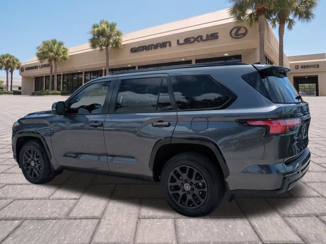 Used 2024 Toyota Sequoia Platinum AWD/4WD image 6