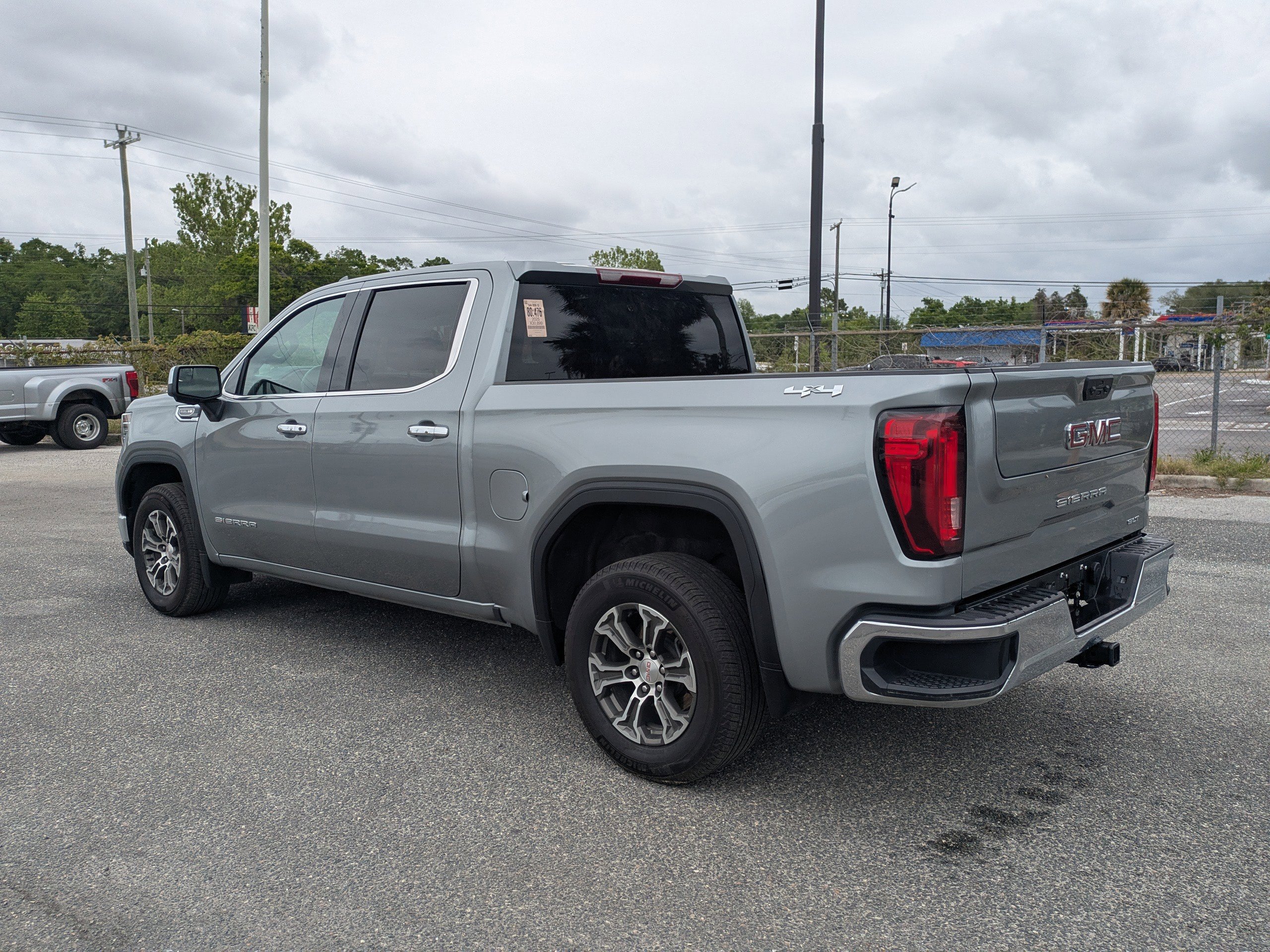 Certified 2025 GMC Sierra 1500 SLT AWD/4WD image 5