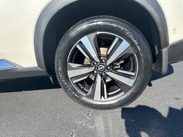 Used 2023 Nissan Rogue SL w/ SL Premium Package image 32