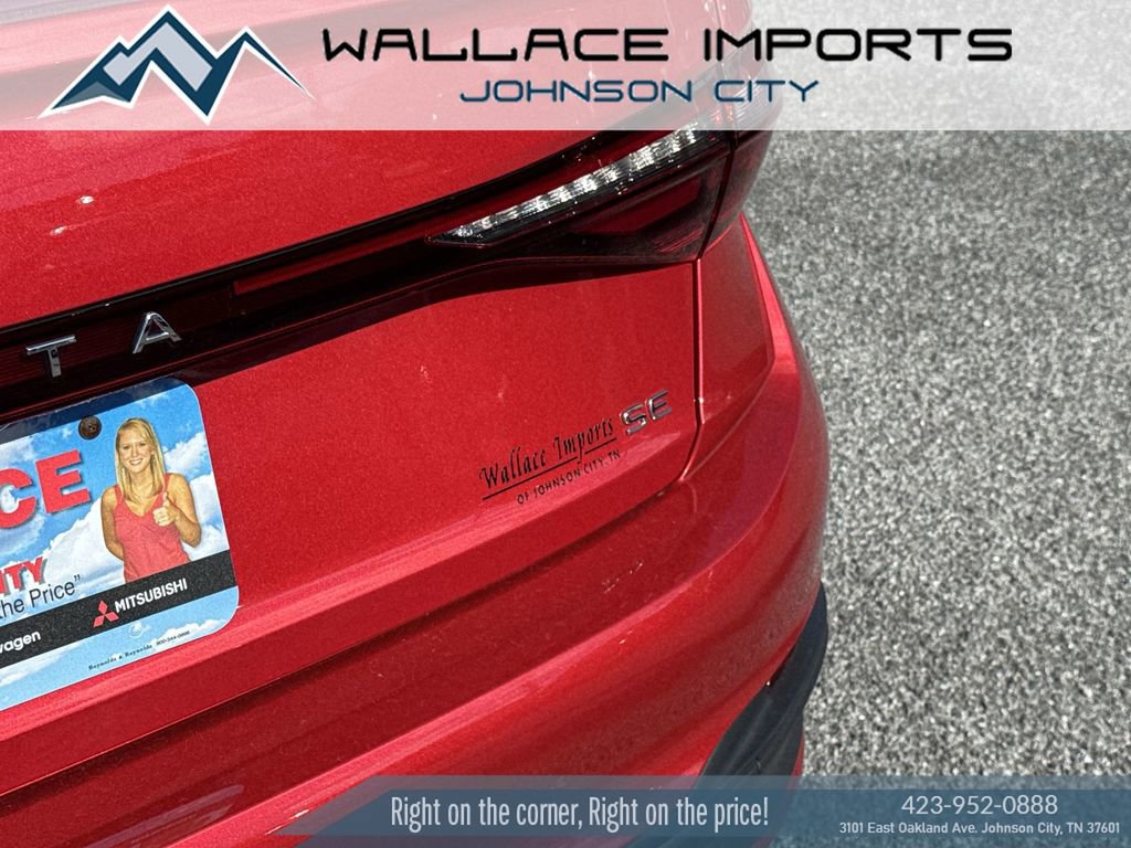 Used 2025 Volkswagen Jetta SE FWD image 11