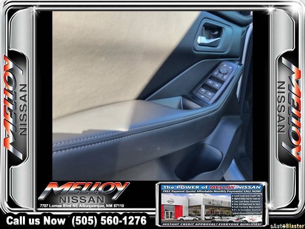 Used 2025 Nissan Rogue SV image 7