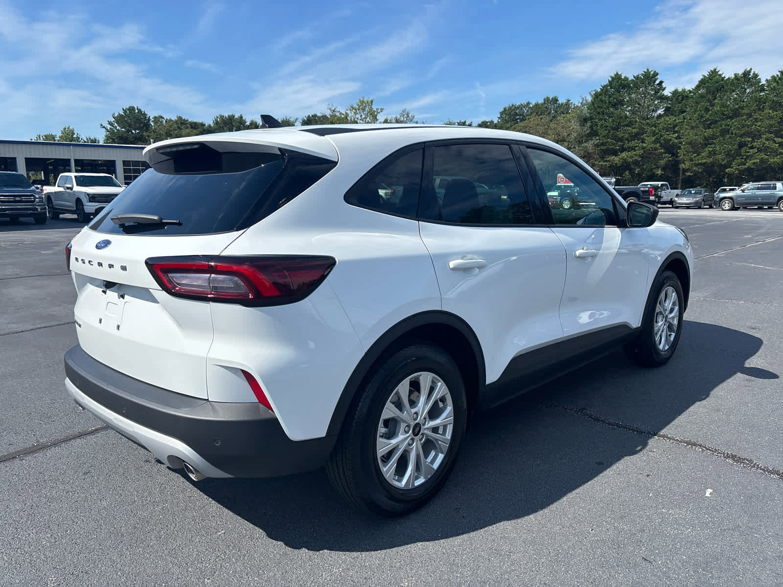 New 2025 Ford Escape Active image 2