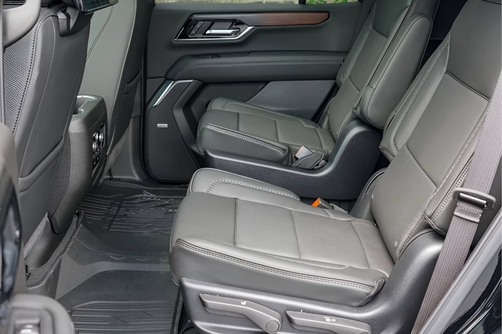New 2026 GMC Yukon Denali w/ Denali Reserve Package AWD/4WD image 20