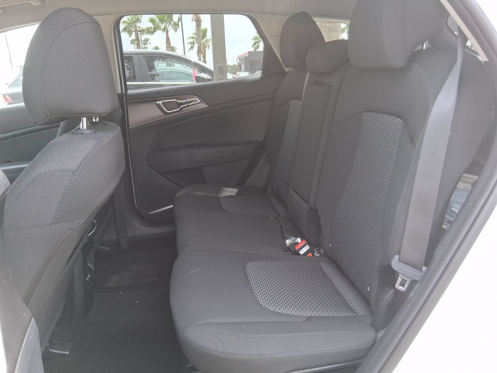New 2026 Kia Sportage LX w/ LX Convenience Package FWD image 17