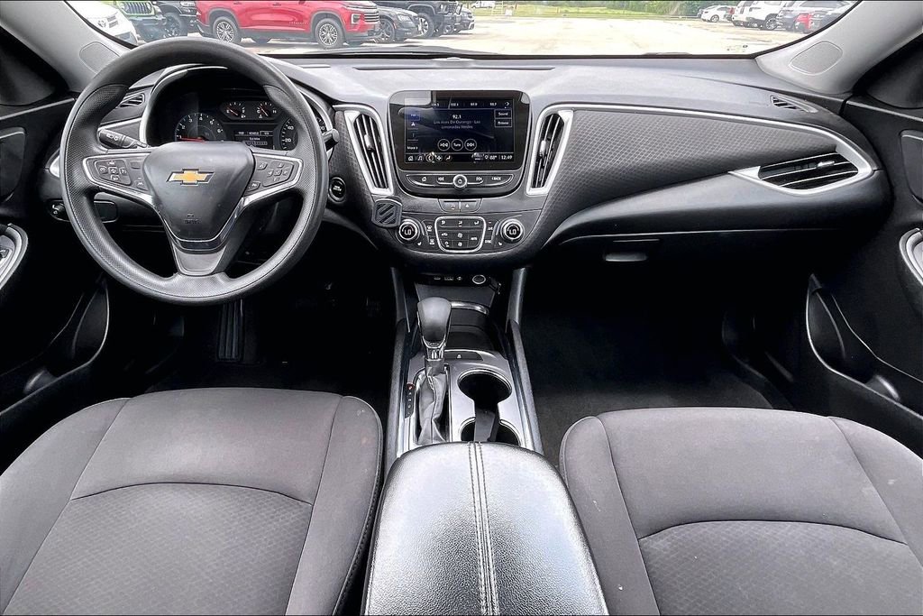 Used 2023 Chevrolet Malibu LT FWD image 7