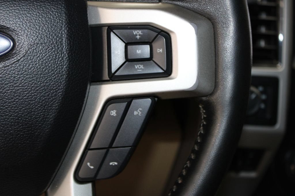 Used 2019 Ford F250 Lariat w/ Lariat Ultimate Package AWD/4WD image 46