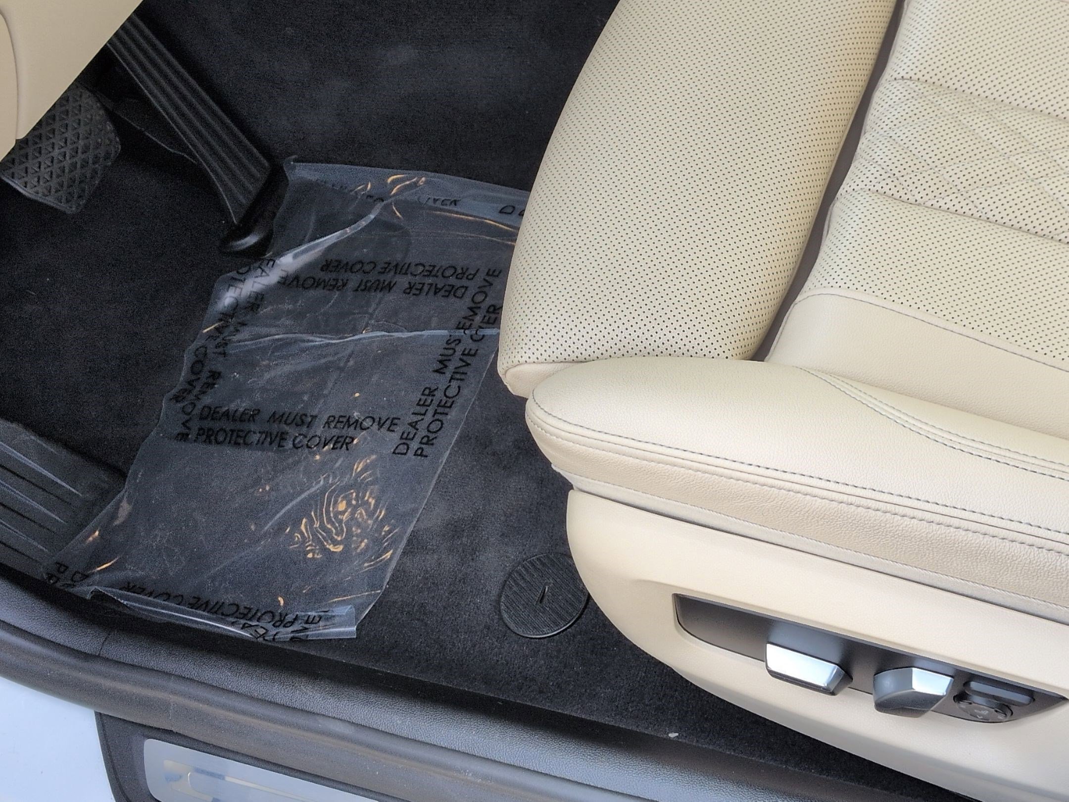 Certified 2022 BMW 540i image 17