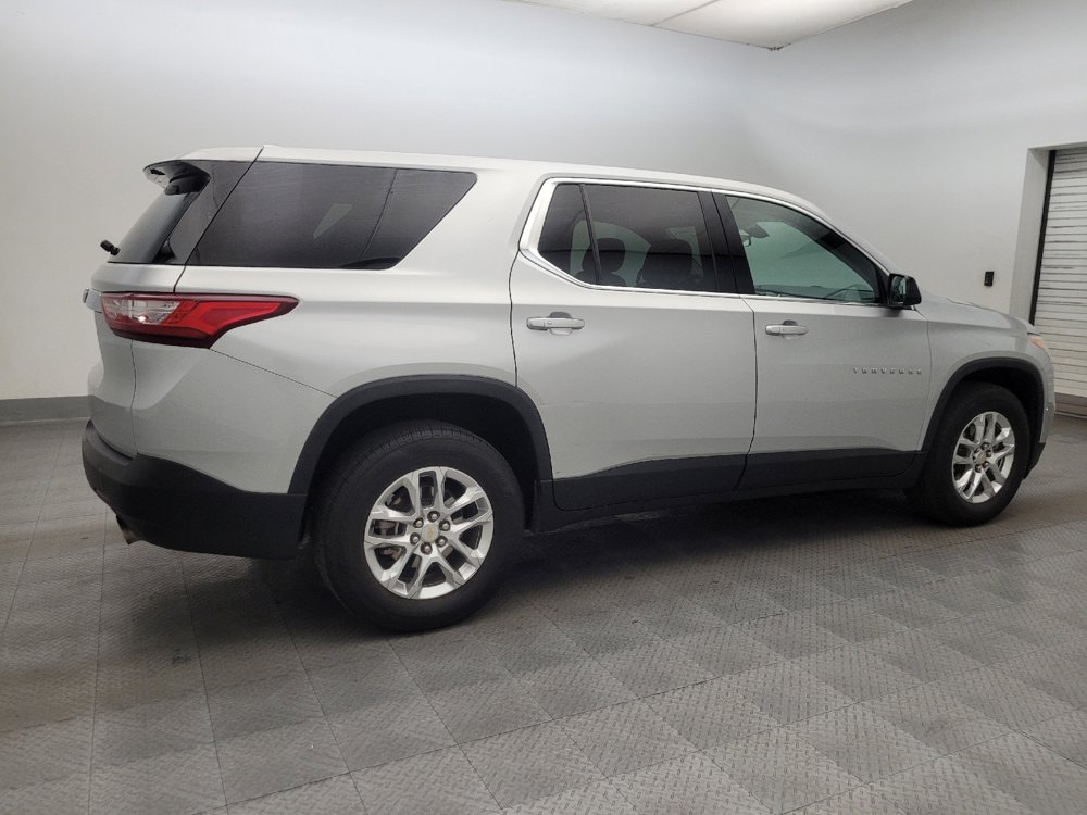 Used 2020 Chevrolet Traverse LS w/ LPO, Floor Liner Package FWD image 10
