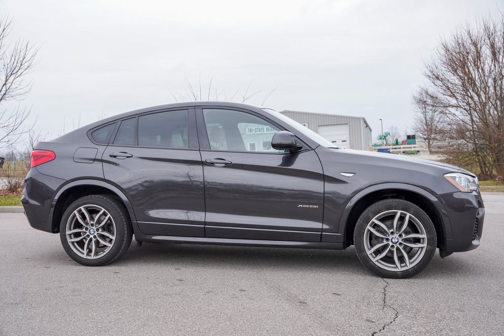 Used 2017 BMW X4 xDrive28i image 9