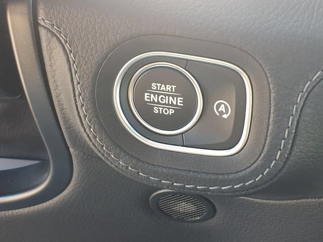 Used 2025 Mercedes-Benz GLS 450 4MATIC image 29