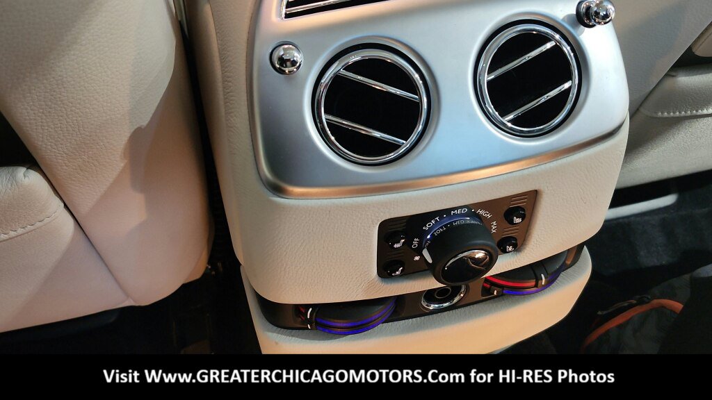 Used 2013 Rolls-Royce Ghost RWD image 25
