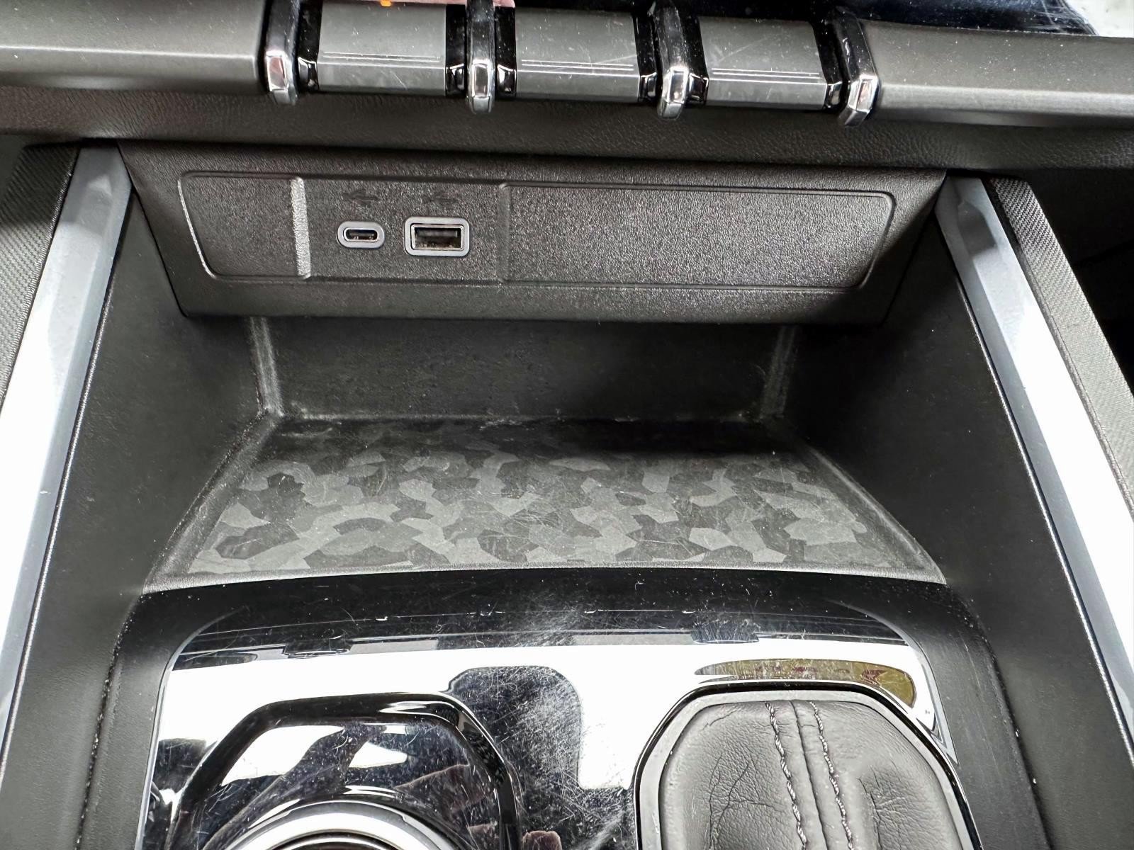 Used 2023 Chevrolet Colorado Trail Boss w/ Technology Package AWD/4WD image 25