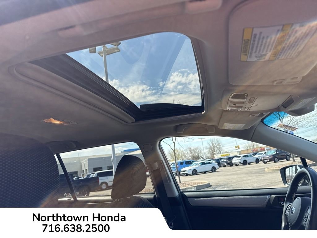 Used 2017 Subaru Outback 2.5i Premium image 17