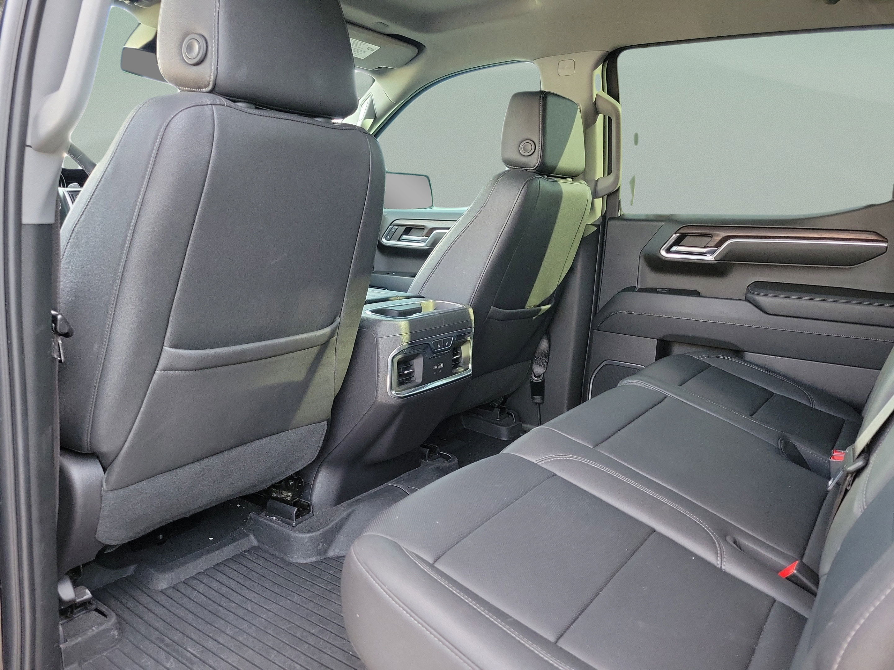 Used 2023 GMC Sierra 1500 SLT w/ SLT Premium Plus Package AWD/4WD image 5