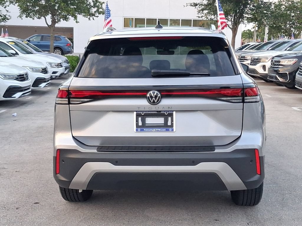 Certified 2026 Volkswagen Tiguan S w/ 18" Wheel Package FWD image 5