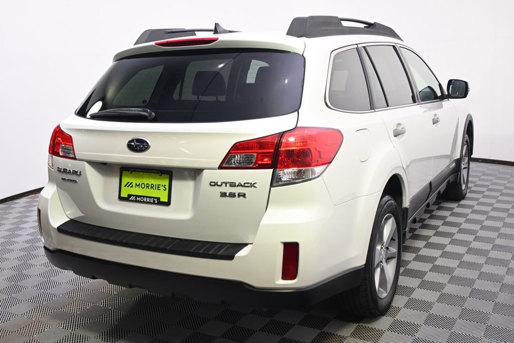 Used 2014 Subaru Outback 3.6R Limited AWD/4WD image 5