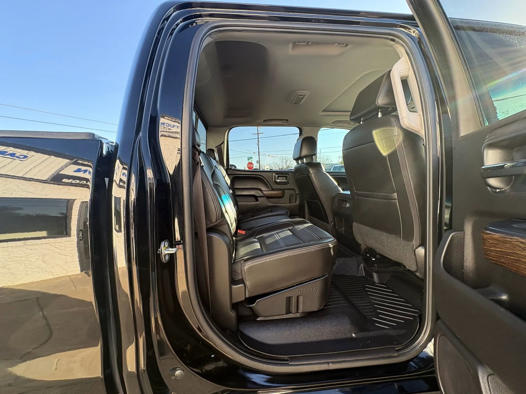Used 2019 GMC Sierra 3500 Denali w/ Duramax Plus Package AWD/4WD image 14