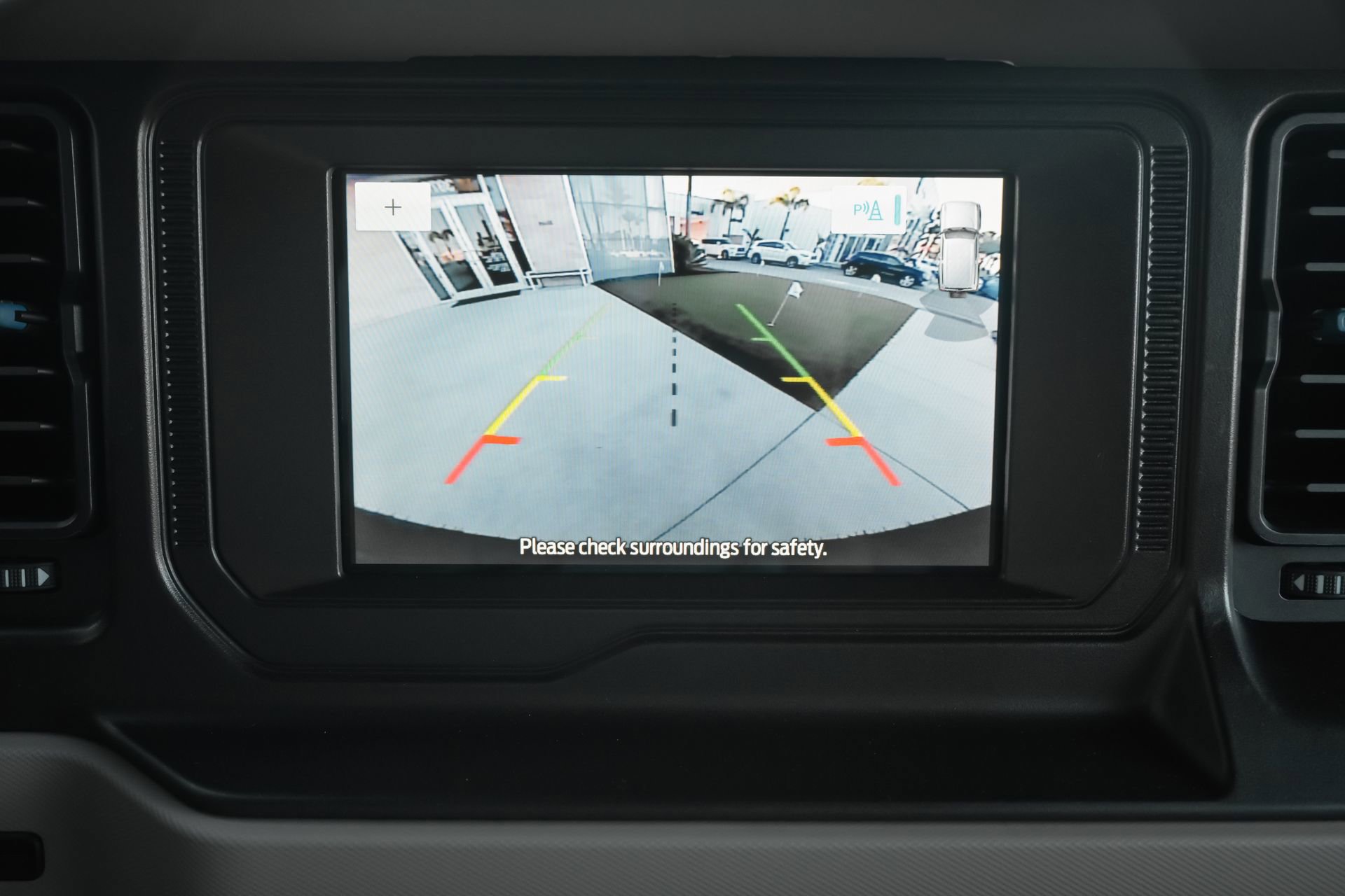 Used 2023 Ford Bronco Wildtrak image 14