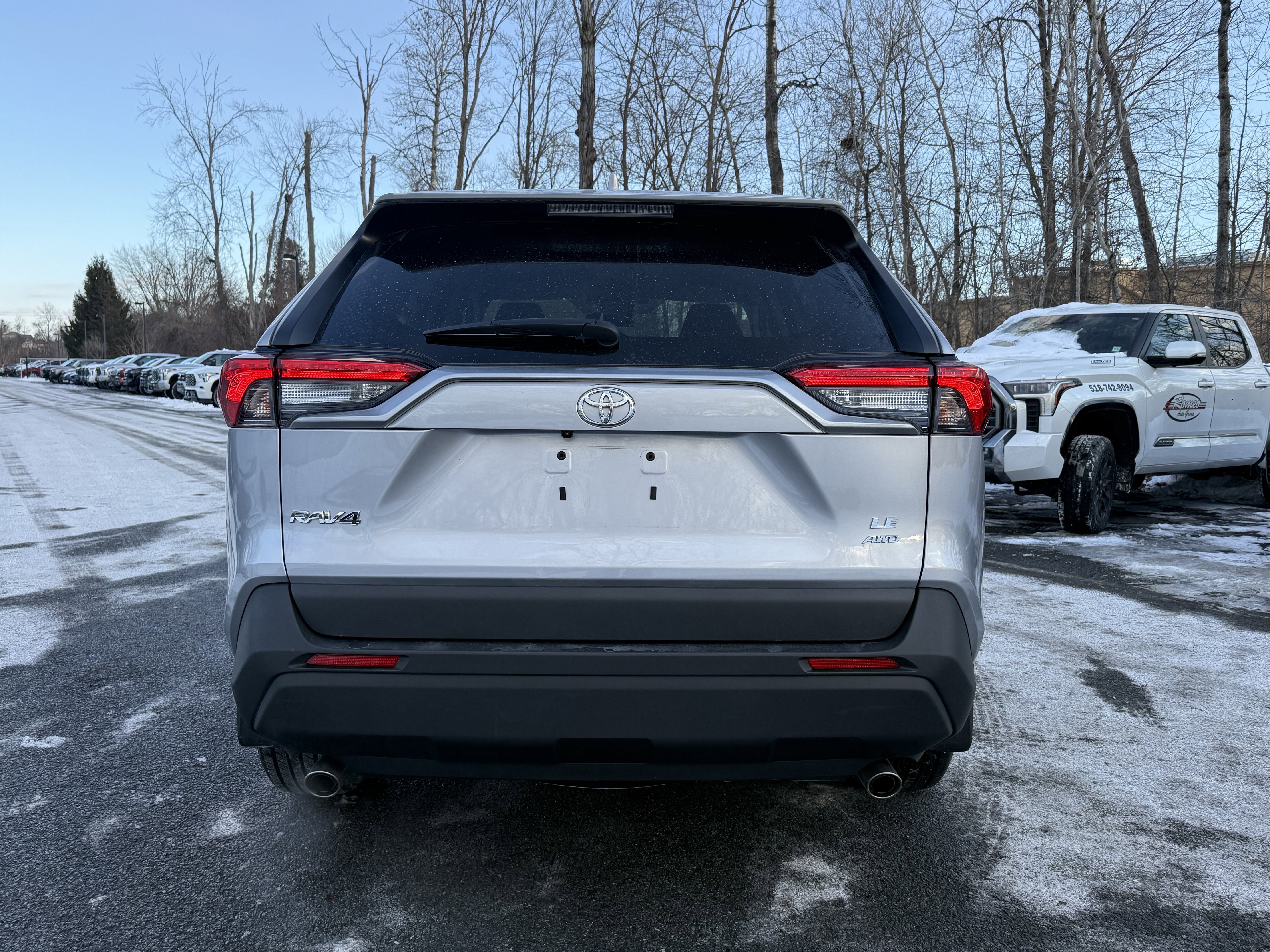 Used 2024 Toyota RAV4 LE image 8