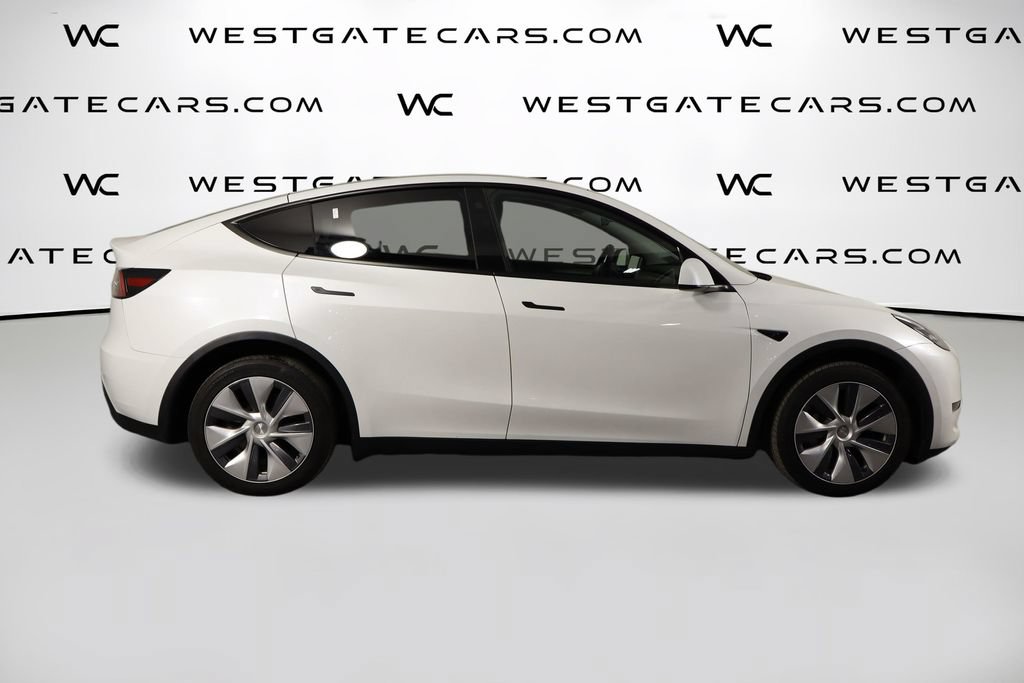 Used 2023 Tesla Model Y AWD image 49